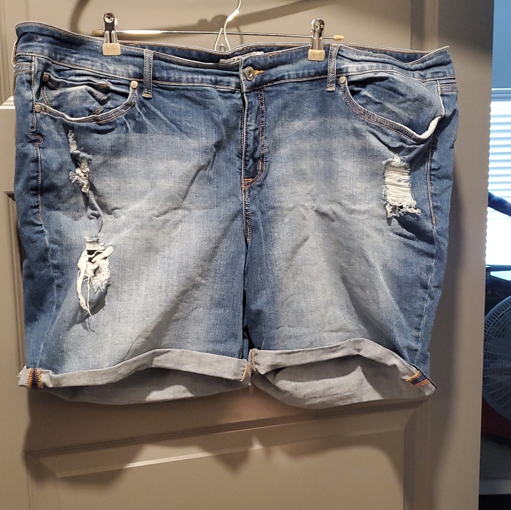 Size 26 Torrid shorts